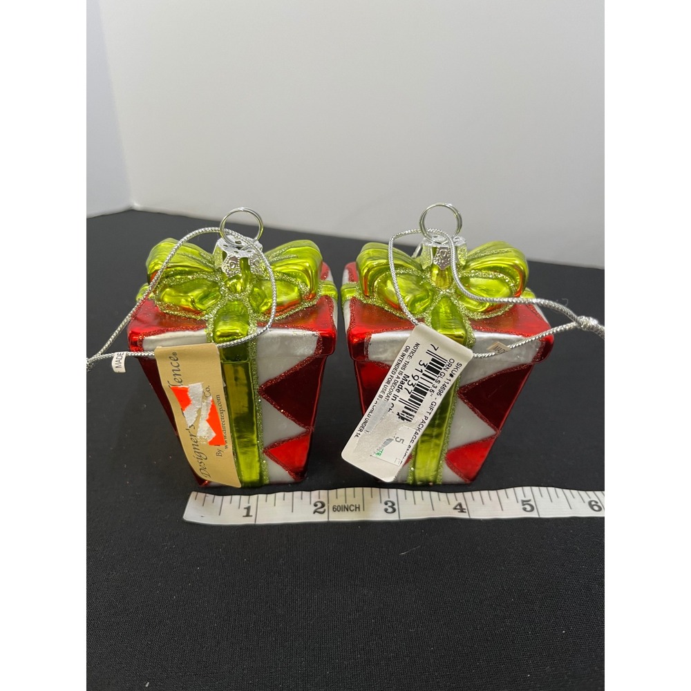 Designer's Excellence Glass Gift Box Christmas Ornaments Set of 2 Red Green 3.5" - Picture 8 of 9